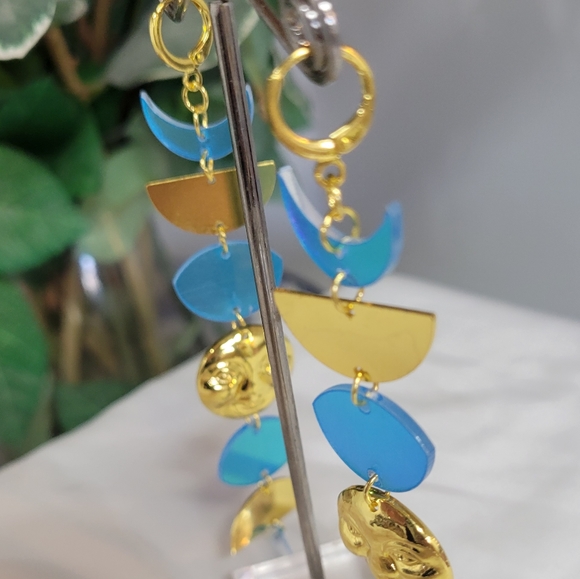 SUN 🌞 AND MOON 🌙 5" DROP EARRINGS. MOON GODDESS - Picture 4 of 6